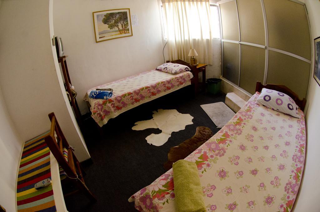 Hostal Los Aventureros Санта-Крус-де-ла-Сьерра Экстерьер фото