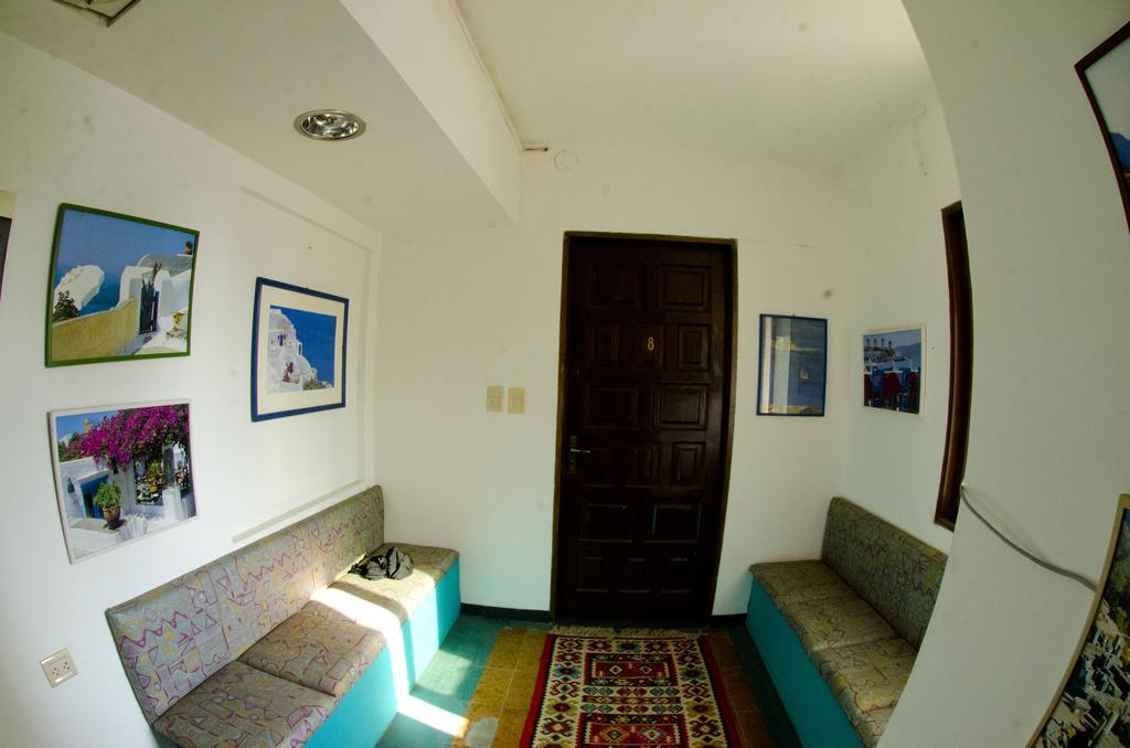 Hostal Los Aventureros Санта-Крус-де-ла-Сьерра Экстерьер фото