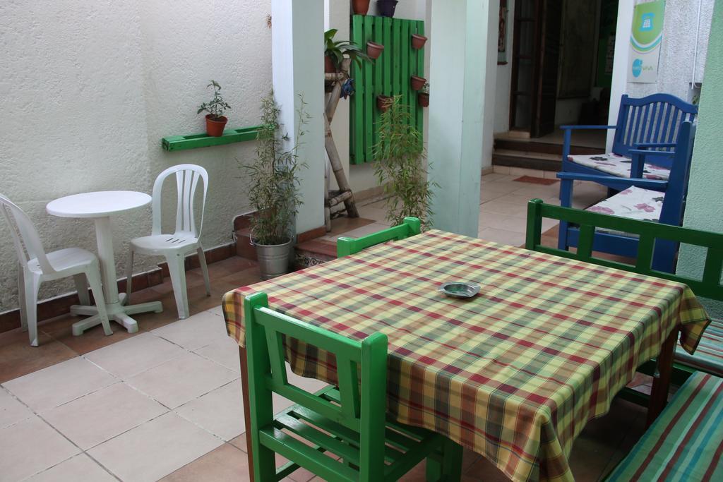 Hostal Los Aventureros Санта-Крус-де-ла-Сьерра Экстерьер фото
