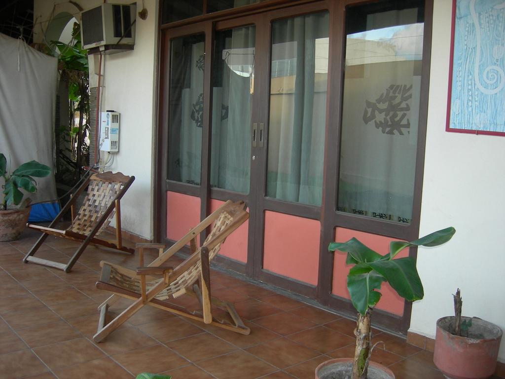 Hostal Los Aventureros Санта-Крус-де-ла-Сьерра Экстерьер фото